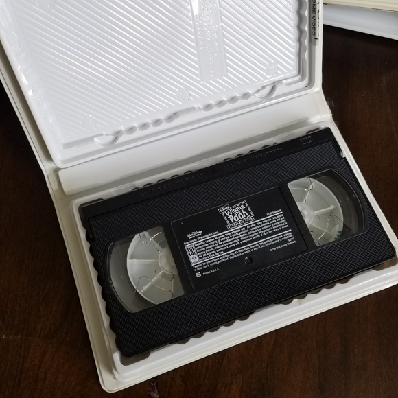 Winnie the Pooh Spookable Pooh (VHS 1996) Disney - Picture 4 of 7